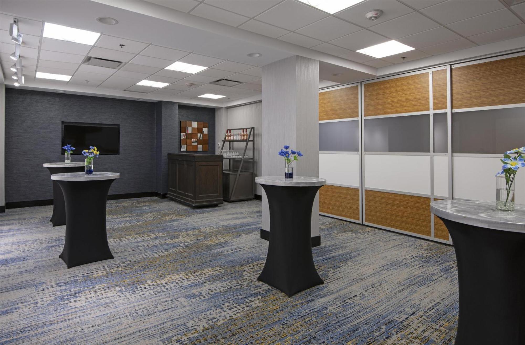 Doubletree By Hilton West Edmonton