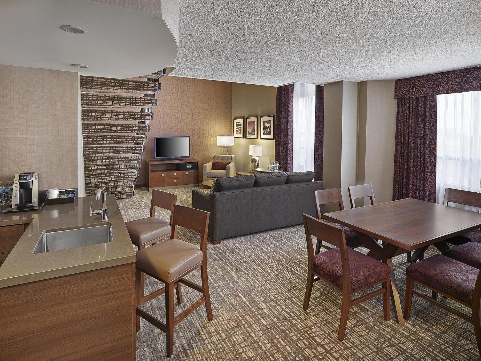 Doubletree By Hilton West Edmonton
